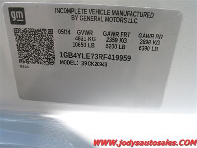 2024 Chevrolet Silverado 2500 W/T, CREW CAB, CAB & CHASSIS, 6.6 V8 GAS, 4X4 - Photo 35 - North Platte, NE 69101