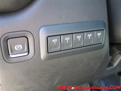 2024 Chevrolet Silverado 2500 W/T, CREW CAB, CAB & CHASSIS, 6.6 V8 GAS, 4X4 - Photo 7 - North Platte, NE 69101