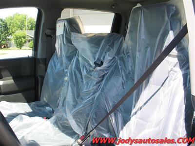 2024 Chevrolet Silverado 2500 W/T, CREW CAB, CAB & CHASSIS, 6.6 V8 GAS, 4X4 - Photo 5 - North Platte, NE 69101
