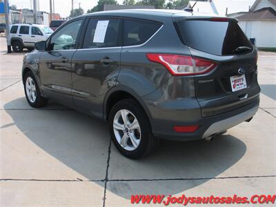 2016 Ford Escape SE  SE, AWD, 4DR, 29+ MPG, Low 37,000 Miles - Photo 34 - North Platte, NE 69101