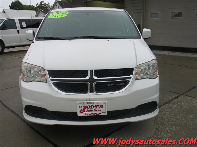 2016 Dodge Grand Caravan SE Plus photo 25