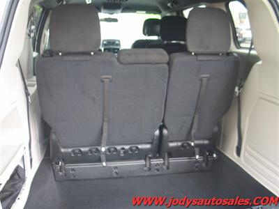 2016 Dodge Grand Caravan SE Plus  SE Plus, LOW 48,000 MILES. - Photo 23 - North Platte, NE 69101