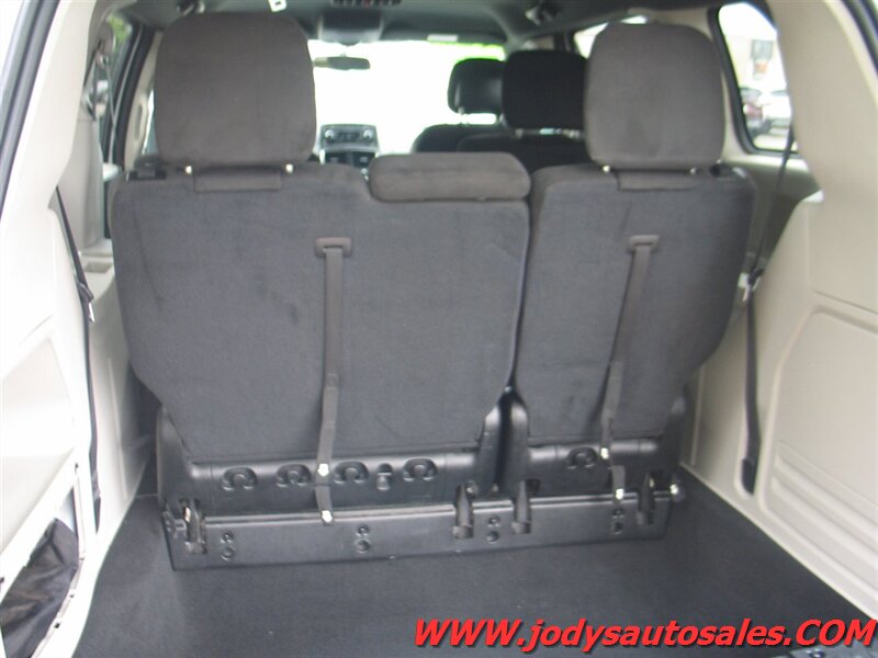 2016 Dodge Grand Caravan SE Plus photo 18
