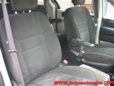 2016 Dodge Grand Caravan SE Plus  SE Plus, LOW 48,000 MILES. - Photo 20 - North Platte, NE 69101