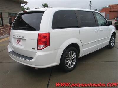 2016 Dodge Grand Caravan SE Plus  SE Plus, LOW 48,000 MILES. - Photo 28 - North Platte, NE 69101