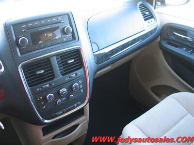2014 Dodge Grand Caravan  SE, FWD,  STOW & GO, 3.6 L V-6, LOW 12,000 MIL - Photo 16 - North Platte, NE 69101