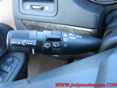 2014 Dodge Grand Caravan  SE, FWD,  STOW & GO, 3.6 L V-6, LOW 12,000 MIL - Photo 8 - North Platte, NE 69101