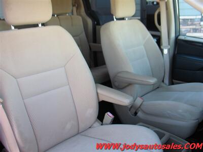 2014 Dodge Grand Caravan  SE, FWD,  STOW & GO, 3.6 L V-6, LOW 12,000 MIL - Photo 18 - North Platte, NE 69101