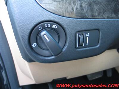 2014 Dodge Grand Caravan  SE, FWD,  STOW & GO, 3.6 L V-6, LOW 12,000 MIL - Photo 6 - North Platte, NE 69101