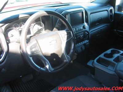 2021 Chevrolet Silverado 2500 LT  DURAMAX DIESEL, CREW CAB 4X4 - Photo 2 - North Platte, NE 69101