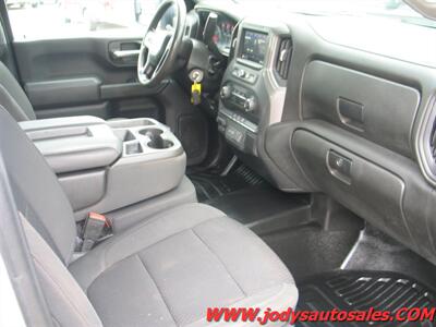 2021 Chevrolet Silverado 2500  W/T, 4WD, DOUBLE CAB, LONG BOX, 6.6L V-8 GAS - Photo 17 - North Platte, NE 69101