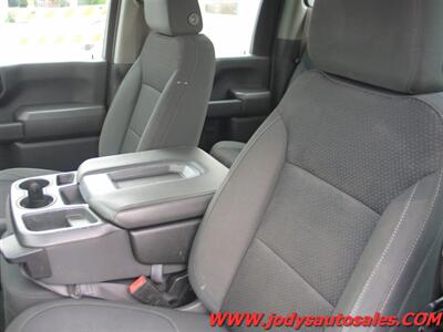 2021 Chevrolet Silverado 2500  W/T, 4WD, DOUBLE CAB, LONG BOX, 6.6L V-8 GAS - Photo 4 - North Platte, NE 69101