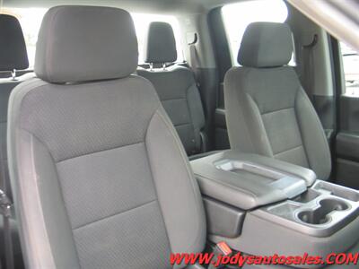 2021 Chevrolet Silverado 2500  W/T, 4WD, DOUBLE CAB, LONG BOX, 6.6L V-8 GAS - Photo 18 - North Platte, NE 69101