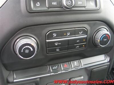 2021 Chevrolet Silverado 2500  W/T, 4WD, DOUBLE CAB, LONG BOX, 6.6L V-8 GAS - Photo 15 - North Platte, NE 69101