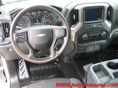 2021 Chevrolet Silverado 2500  W/T, 4WD, DOUBLE CAB, LONG BOX, 6.6L V-8 GAS - Photo 5 - North Platte, NE 69101