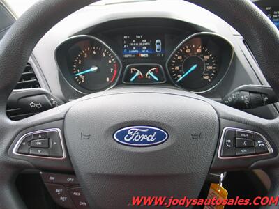2018 Ford Escape 4DR, AWD, XM RADIO, 53,000 LOW MILES SE, 4DR, AWD, XM RADIO, 53,000 LOW MILES - Photo 16 - North Platte, NE 69101