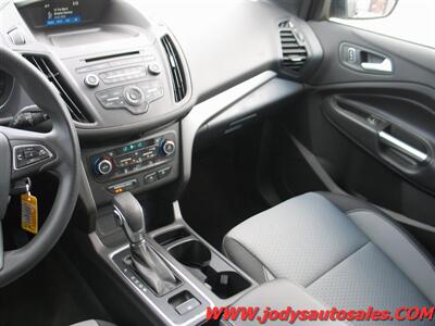 2018 Ford Escape 4DR, AWD, XM RADIO, 53,000 LOW MILES SE, 4DR, AWD, XM RADIO, 53,000 LOW MILES - Photo 26 - North Platte, NE 69101