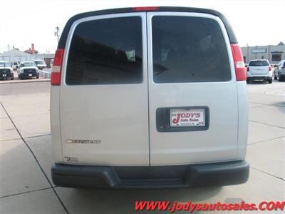 2019 Chevrolet Express LS 3500  LS 3500, 6.0 V-8, 15 PASSENGER - Photo 33 - North Platte, NE 69101