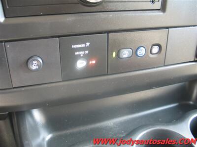 2019 Chevrolet Express LS 3500  LS 3500, 6.0 V-8, 15 PASSENGER - Photo 19 - North Platte, NE 69101