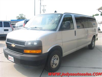 2019 Chevrolet Express LS 3500  LS 3500, 6.0 V-8, 15 PASSENGER - Photo 30 - North Platte, NE 69101