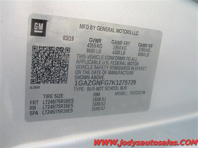 2019 Chevrolet Express LS 3500  LS 3500, 6.0 V-8, 15 PASSENGER - Photo 37 - North Platte, NE 69101