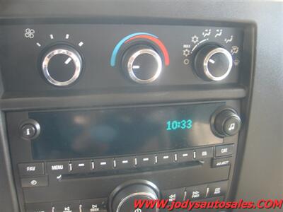 2019 Chevrolet Express LS 3500  LS 3500, 6.0 V-8, 15 PASSENGER - Photo 17 - North Platte, NE 69101