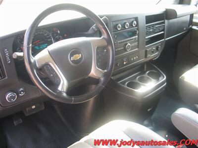 2019 Chevrolet Express LS 3500  LS 3500, 6.0 V-8, 15 PASSENGER - Photo 2 - North Platte, NE 69101