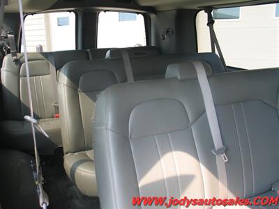 2019 Chevrolet Express LS 3500  LS 3500, 6.0 V-8, 15 PASSENGER - Photo 28 - North Platte, NE 69101