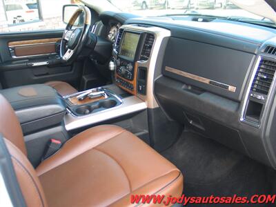 2017 RAM 1500 Laramie Longhorn  LARAMIE LONGHORN, 4X4, LEATHER, 5.7L V-8 - Photo 29 - North Platte, NE 69101