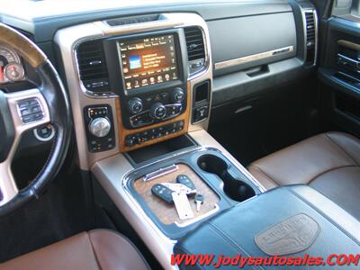 2017 RAM 1500 Laramie Longhorn  LARAMIE LONGHORN, 4X4, LEATHER, 5.7L V-8 - Photo 7 - North Platte, NE 69101
