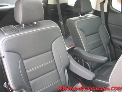 2023 GMC Acadia Denali  Denali ,  heated & Cool Seats, Sunroof - Photo 41 - North Platte, NE 69101