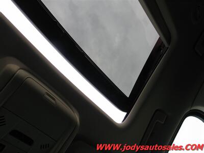 2023 GMC Acadia Denali  Denali ,  heated & Cool Seats, Sunroof - Photo 22 - North Platte, NE 69101