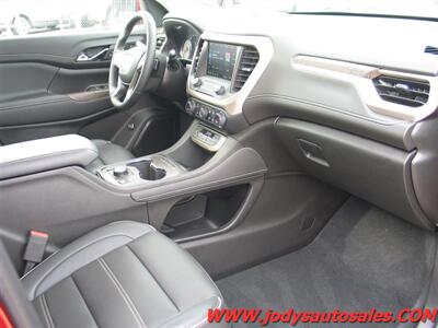 2023 GMC Acadia Denali  Denali ,  heated & Cool Seats, Sunroof - Photo 35 - North Platte, NE 69101