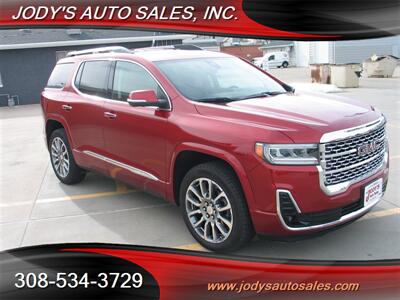 2023 GMC Acadia Denali  Denali ,  heated & Cool Seats, Sunroof