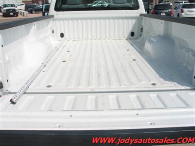 2015 Ford F-250  XL, REG CAB, 4X4, 8'  BED, Very Low 19,000  Miles - Photo 24 - North Platte, NE 69101