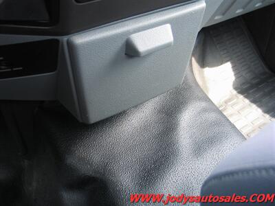 2015 Ford F-250  XL, REG CAB, 4X4, 8'  BED, Very Low 19,000  Miles - Photo 16 - North Platte, NE 69101