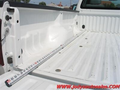 2015 Ford F-250  XL, REG CAB, 4X4, 8'  BED, Very Low 19,000  Miles - Photo 23 - North Platte, NE 69101