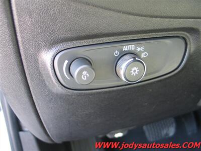 2018 Chevrolet Equinox LS  LS, AWD, Hail Damage - Photo 6 - North Platte, NE 69101