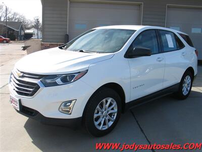 2018 Chevrolet Equinox LS  LS, AWD, Hail Damage - Photo 24 - North Platte, NE 69101