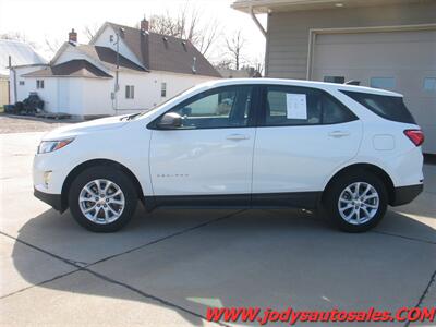 2018 Chevrolet Equinox LS  LS, AWD, Hail Damage - Photo 25 - North Platte, NE 69101