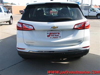 2018 Chevrolet Equinox LS  LS, AWD, Hail Damage - Photo 27 - North Platte, NE 69101