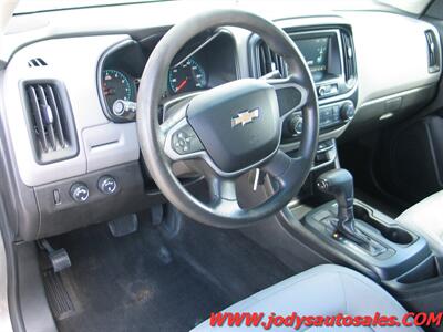 2018 Chevrolet Colorado 4DR., 4X4, EXT CAB, LOW 25,000 MILES - Photo 2 - North Platte, NE 69101