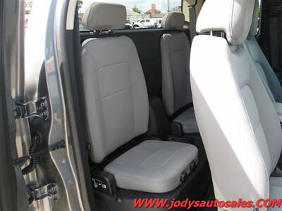 2018 Chevrolet Colorado 4DR., 4X4, EXT CAB, LOW 25,000 MILES - Photo 23 - North Platte, NE 69101