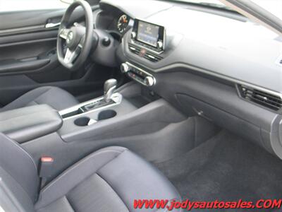 2021 Nissan Altima  2.5 S,  I4, BLUETOOTH - Photo 21 - North Platte, NE 69101