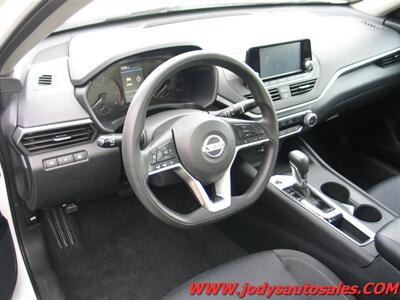 2021 Nissan Altima  2.5 S,  I4, BLUETOOTH - Photo 2 - North Platte, NE 69101