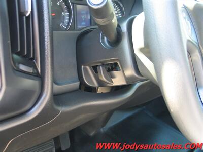 2017 Chevrolet Silverado 1500 Work Truck W/T, 1500, 4X2, LOW, LOW 31,000 MILES - Photo 9 - North Platte, NE 69101