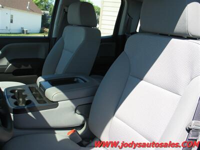 2017 Chevrolet Silverado 1500 Work Truck W/T, 1500, 4X2, LOW, LOW 31,000 MILES - Photo 5 - North Platte, NE 69101