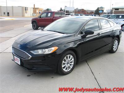 2018 Ford Fusion S  S, 41,000 Low Miles, 32 MPG - Photo 28 - North Platte, NE 69101