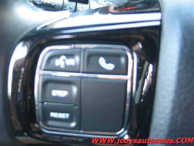 2016 Dodge Grand Caravan SE SE, FWD, V-6, SUPER LOW 10,000 MILES - Photo 14 - North Platte, NE 69101
