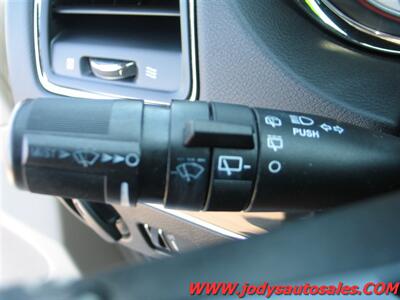 2016 Dodge Grand Caravan SE SE, FWD, V-6, SUPER LOW 10,000 MILES - Photo 12 - North Platte, NE 69101